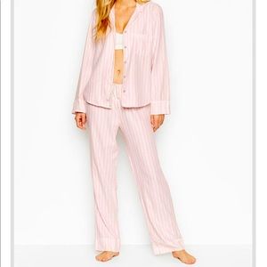 Brand New Two  piece Victoria Secret sleep set